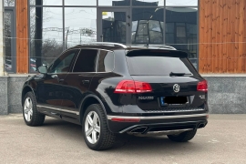 Volkswagen Touareg R-line 2015 фото Volkswagen Touareg R-line 2015 фото 3