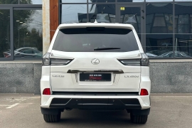 Lexus LX 450 2019 фото Lexus LX 450 2019 фото 4