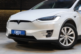 Tesla Model X 75D 2017 фото Tesla Model X 75D 2017 фото 1