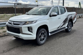 Mitsubishi L200 4x4 2.5D GLX Double Cab 2023 фото Mitsubishi L200 4x4 2.5D GLX Double Cab 2023 фото