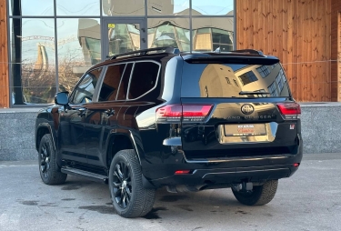 Toyota Land Cruiser 300 GUARD B6 2021 фото 3