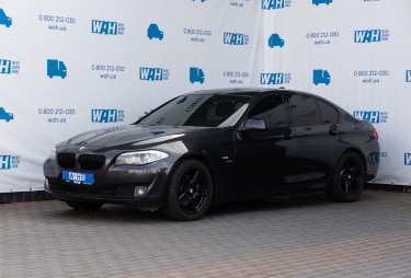BMW 5 Series 2011 фото