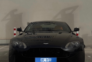 Aston Martin V8 Vantage 2006 фото