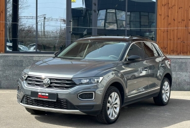 Volkswagen T-Roc 2021 фото 2