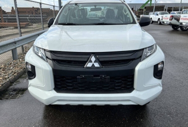 Mitsubishi L200 4x4 2.5D GL Double Cab 2023 фото 1