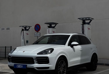 Porsche Cayenne 2019 фото 1