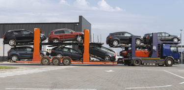 Як швидко доставити авто з Європи в Україну у 2025 році: покрокова інструкція