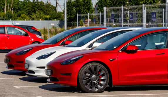 Митний склад