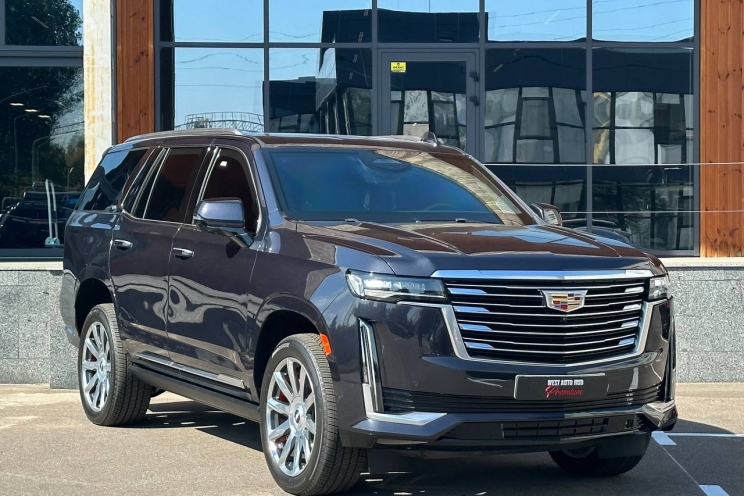 Cadillac Escalade Platinum 4WD 2022 фото Cadillac Escalade Platinum 4WD 2022 фото