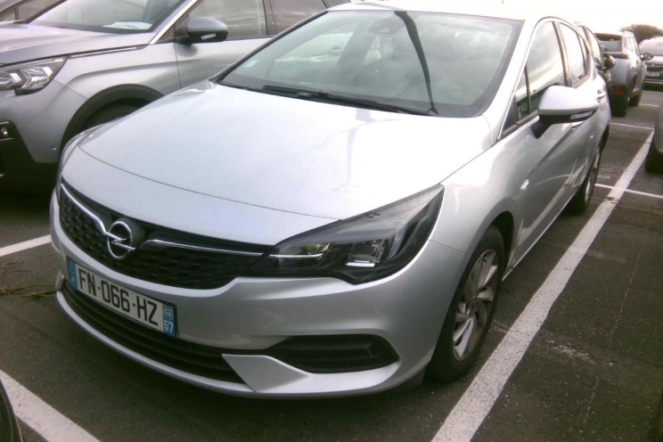 Opel Astra 2020 фото