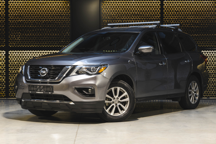 Nissan Pathfinder SV 2019 фото