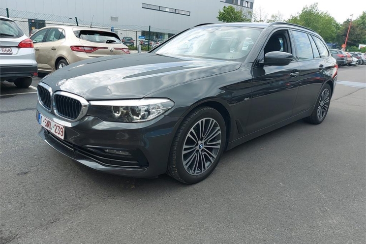 BMW 5er Touring 2017 photo