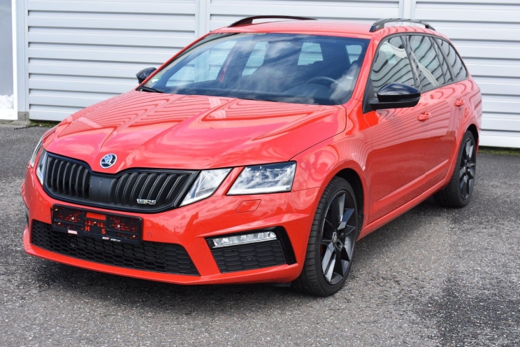Skoda Octavia Combi RS 2018 photo