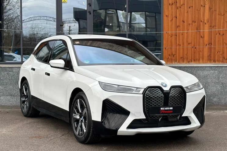 BMW iX xDrive40 2023 photo