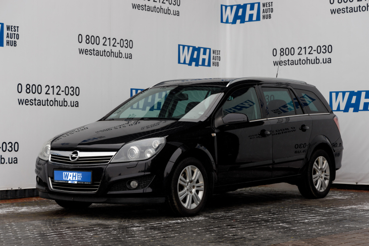 Opel Astra H photo