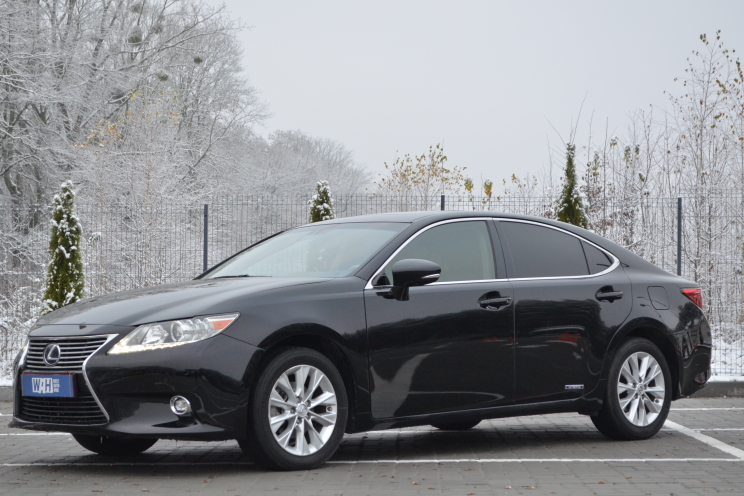 Lexus ES 300h HYBRID фото