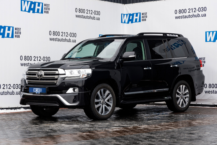Toyota Land Cruiser 200 2018 photo