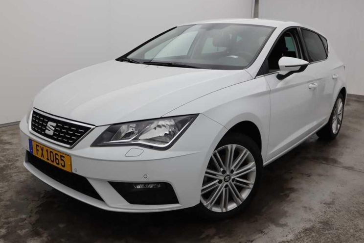 SEAT Leon 2017 photo
