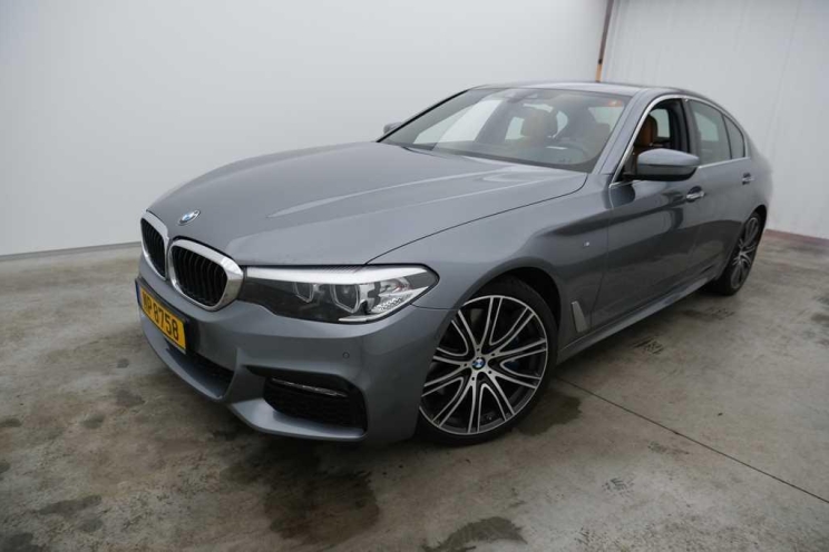 BMW 5 Series 2017 фото