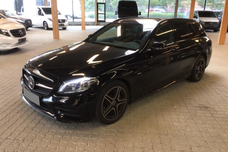 Mercedes-AMG C-Klasse 2021 photo