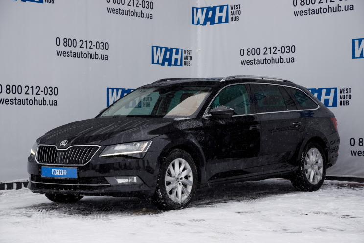 Skoda Superb фото