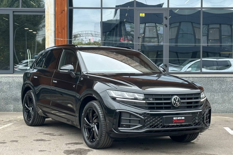 Volkswagen Touareg R-line Platinum 2024 photo