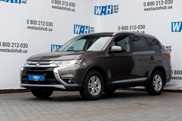 Mitsubishi Outlander 2018 photo