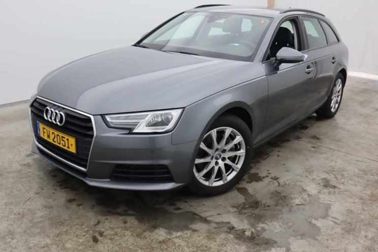 Audi A4 Avant 2017 фото