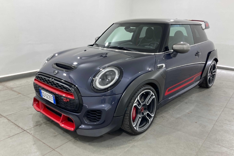 MINI Cooper 2020 photo