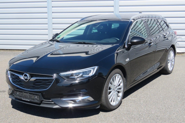 Opel Insignia Sports Tourer 2018 photo