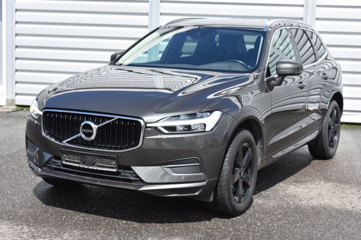 Volvo XC60 2018 фото