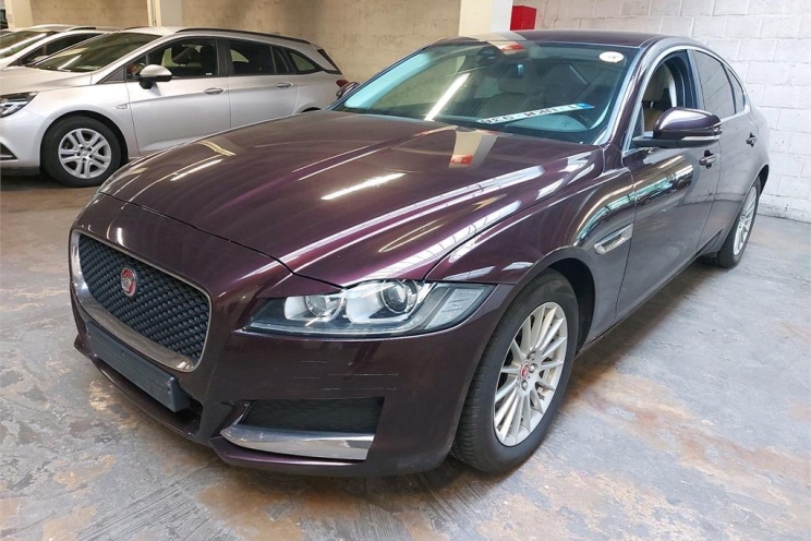 Jaguar XF 2018 фото