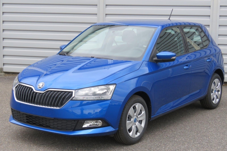 Skoda Fabia 2021 фото