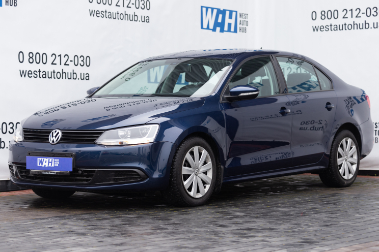 Volkswagen Jetta photo