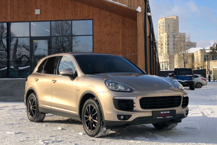 Porsche Cayenne 2016 photo