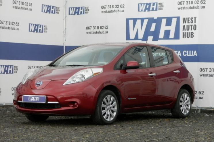 Nissan Leaf S 2014 photo
