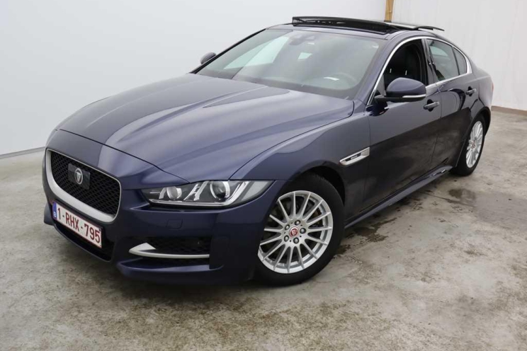 Jaguar XE 2017 фото