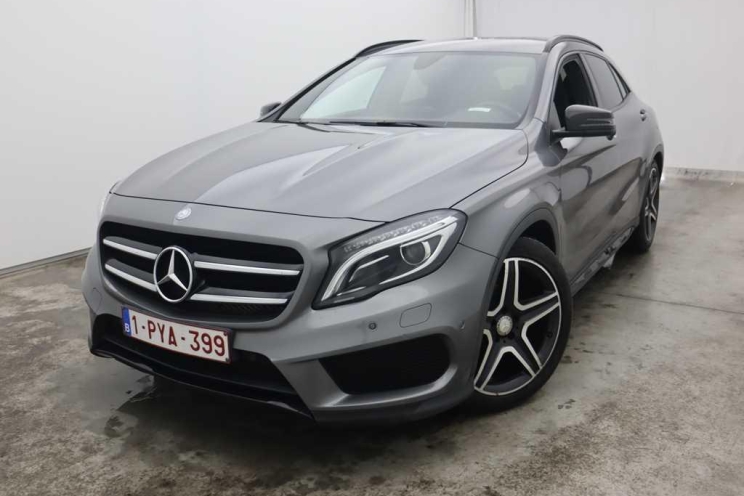 Mercedes-AMG GLA-Class 2016 photo
