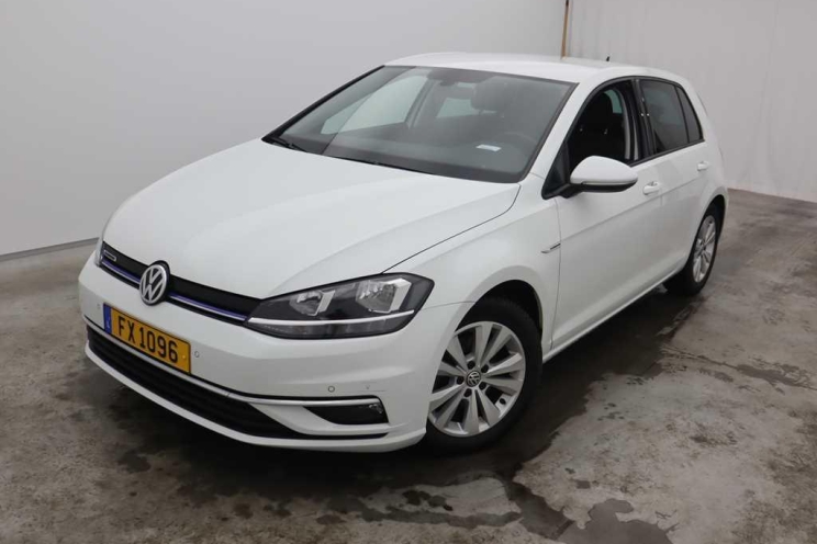 Volkswagen Golf 2019 фото