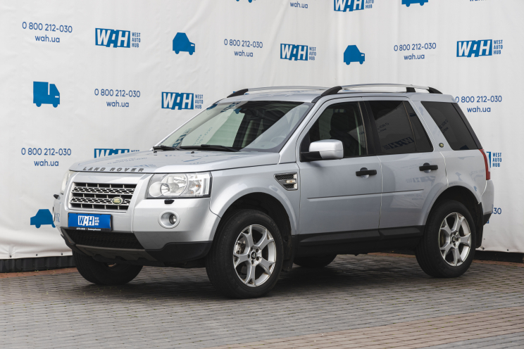 Land Rover Freelander 2010 photo