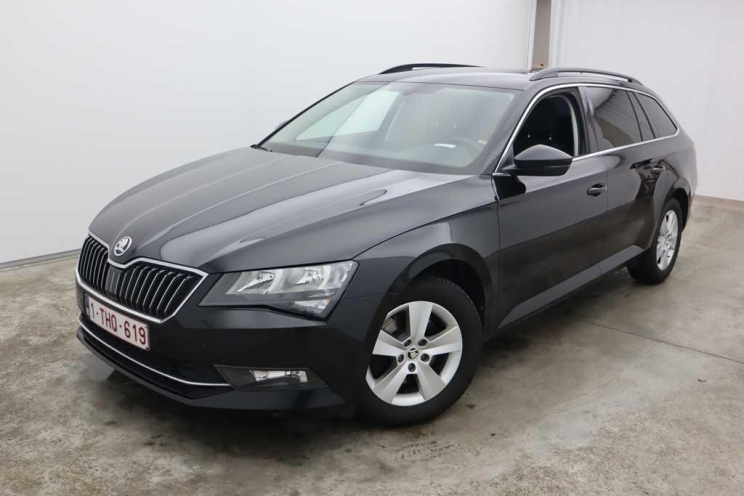 Skoda Superb Combi 2017 фото