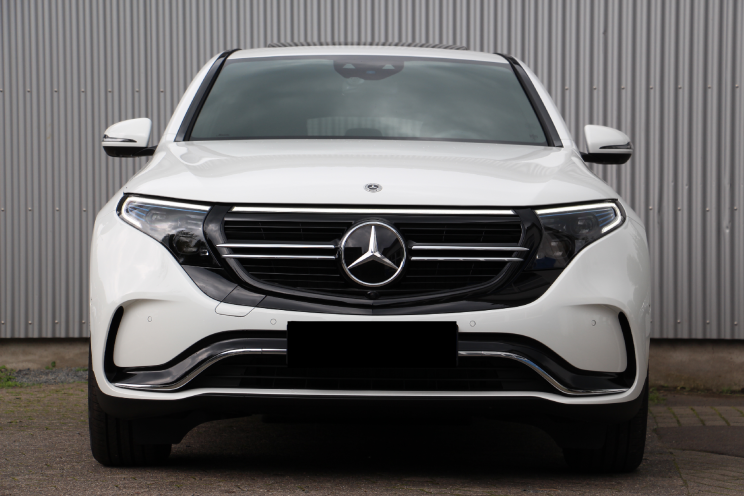 Mercedes-AMG EQC 400 2021 photo