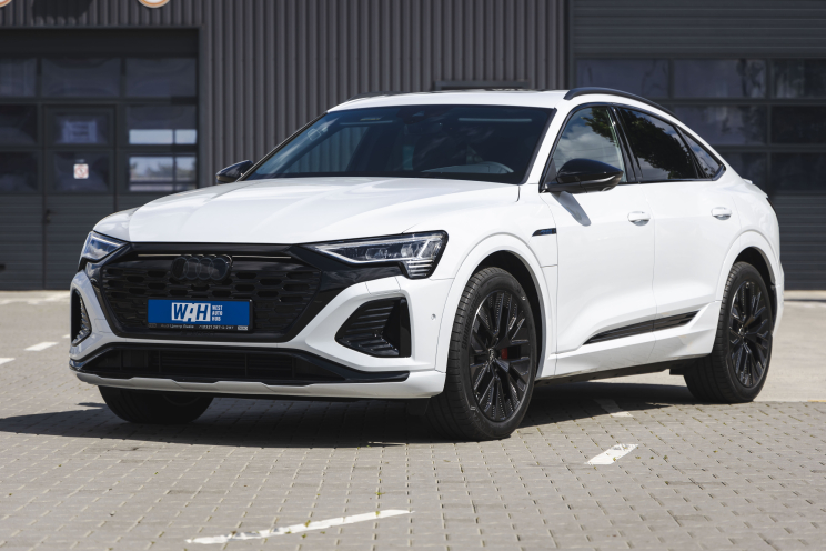 Audi Q8 Sportback e-tron 2023 photo
