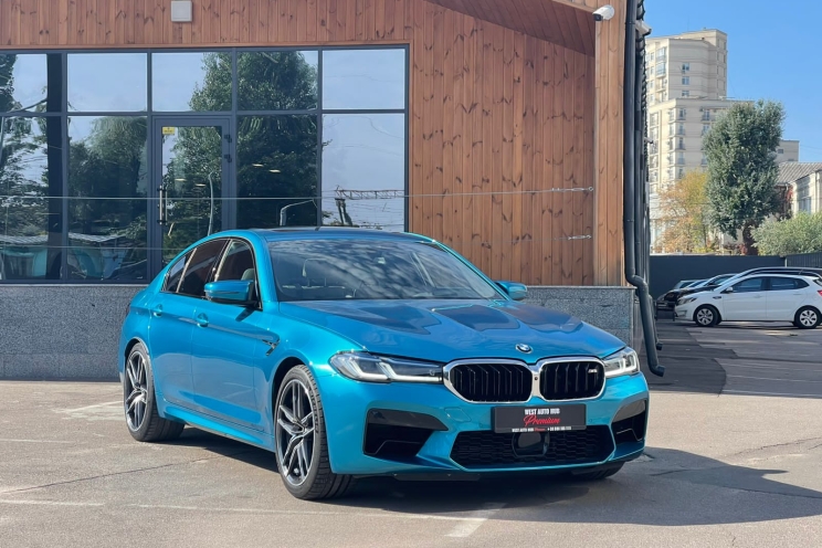 BMW M5 2020 фото