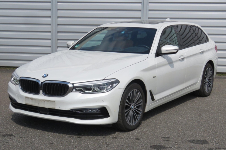 BMW 5er Touring 2018 фото