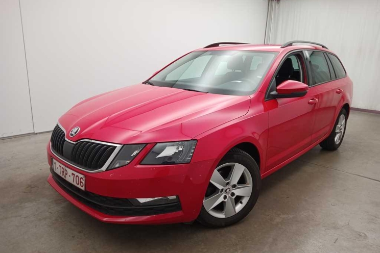 Skoda Octavia Combi 2018 фото