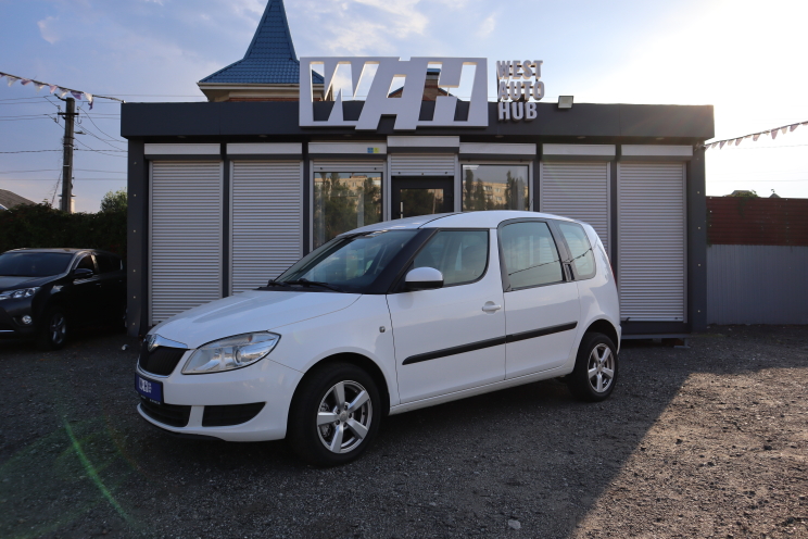 Skoda Roomster 2010 photo