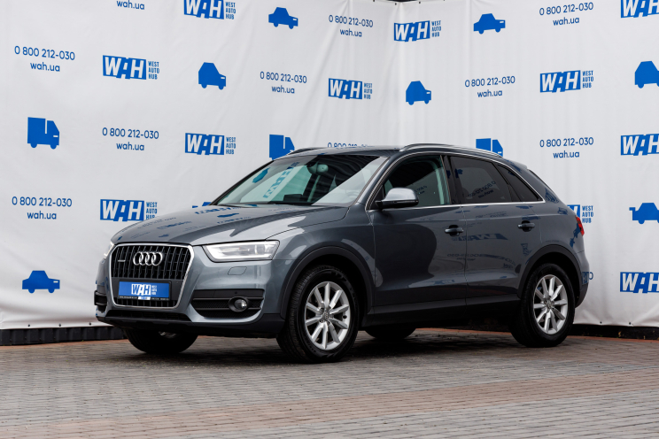 Audi Q3 2012 photo