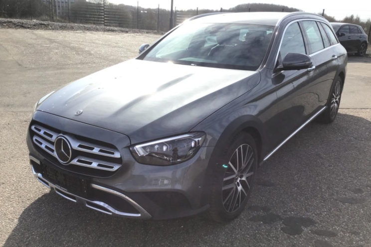 Mercedes-Benz E-Klasse 2020 photo