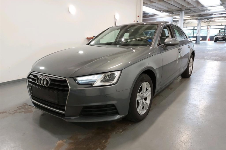 Audi A4 2018 photo